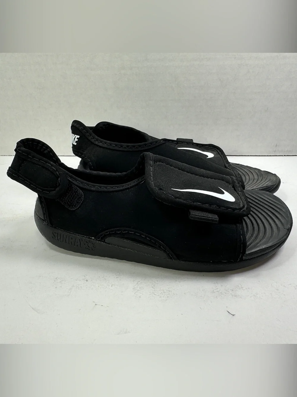 Nike Sunray Kids Black Slide Sandals Summer Shoes Size 9